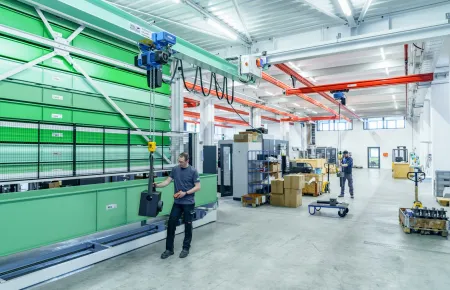 Demag-Krane, Demag KBK-Leichtkransystem und Demag-Hebezeuge bei NEFF Gewindetriebe GmbH